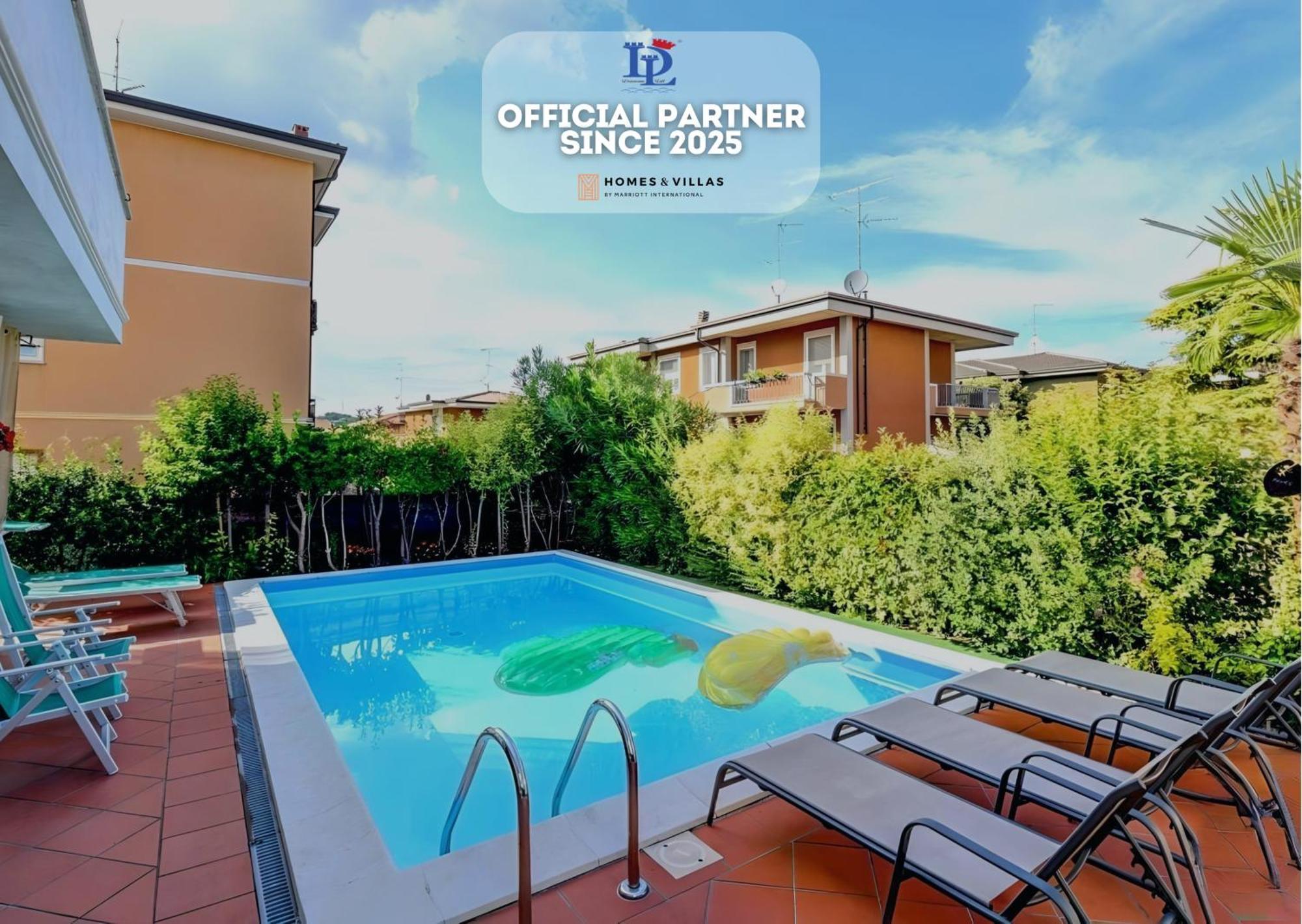 Desenzanoloft Official Partner Marriott Homes & Villas - Garden & Pool 데센자노델가르다 외부 사진